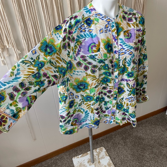 Johnny Was Cotton Ikat Bloom Shirred Yoke Floral Relaxed Drop Shoulder Blouse - Picture 6 of 16